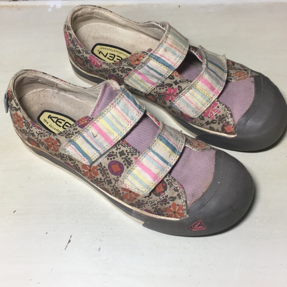 keen floral shoes